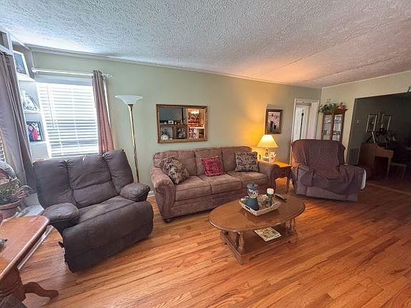 2nd image of 3331 Richardsville Rd