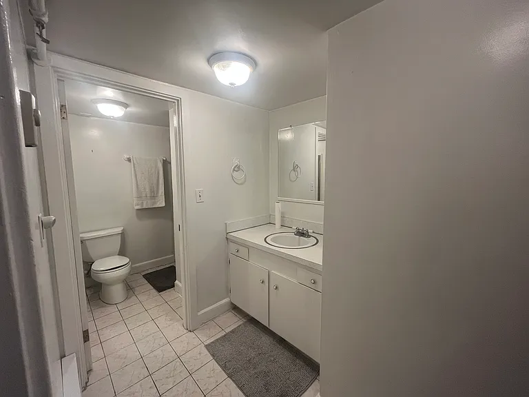 57 Mount Vernon St #B — Photo 10