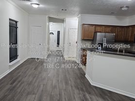 4611B Briscoe St, Houston, TX