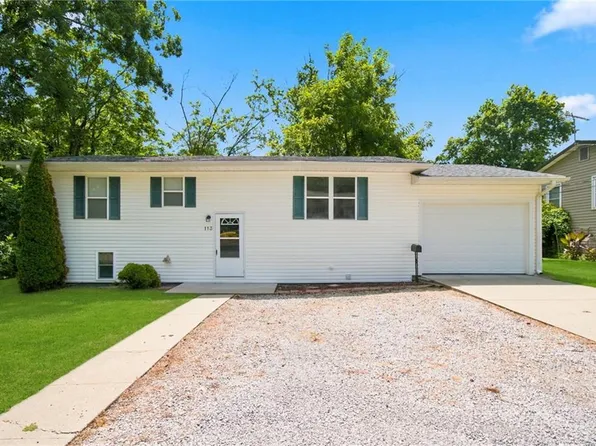 113 W 10th St, Carrollton, MO 64633