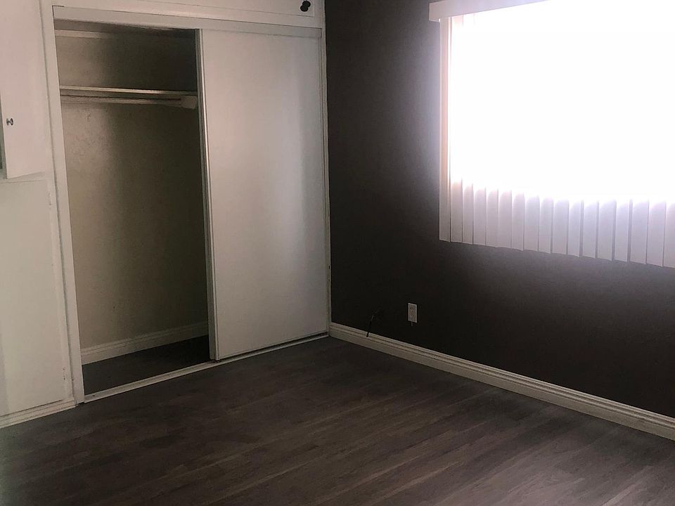 2nd image of 1111 E 7th St APT 31