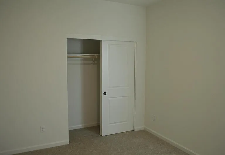 573 Bedfordshire Dr #2 — Photo 24