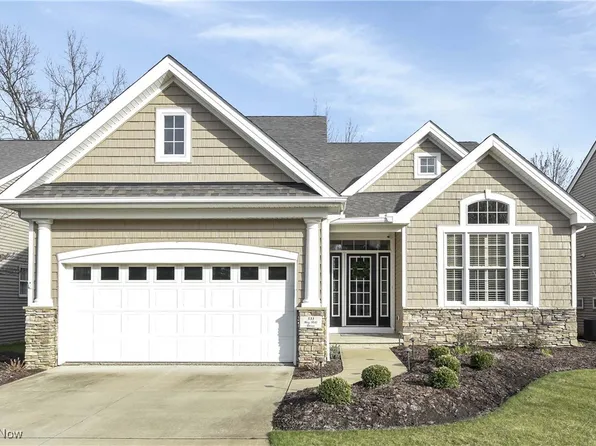 533 Bay Hill Dr, Avon Lake, OH 44012