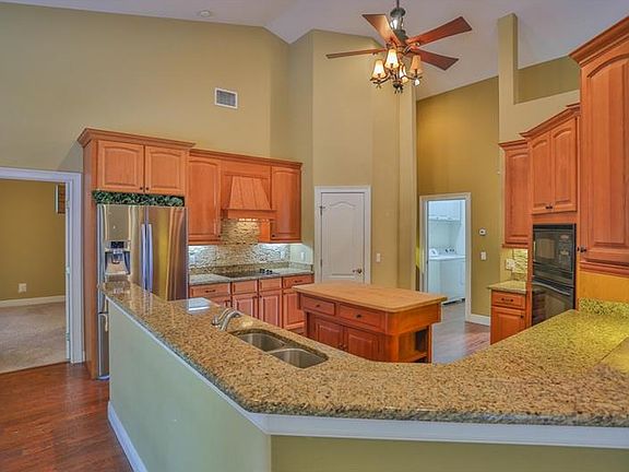 5th image of 2316 Zaltana Cir