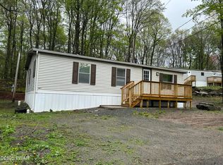 106 York Dr, Greentown, PA