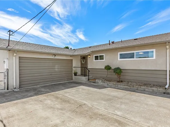 127 Brandenburg Ln, Fallbrook, CA 92028
