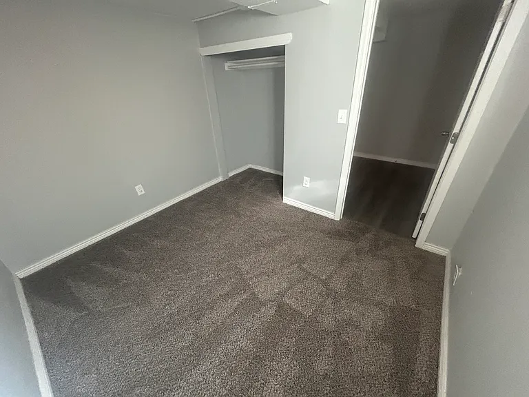 1457 Ivy St — Photo 8