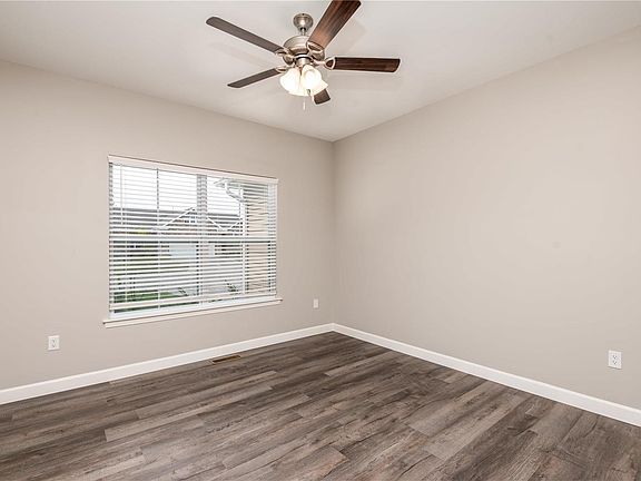 3rd image of 7127 Remington Villa Dr