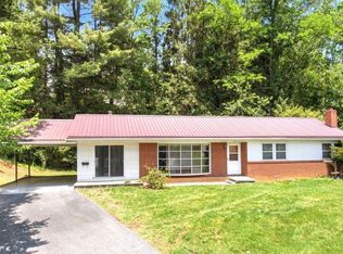 306 Crile Ln, Pearisburg, VA 24134