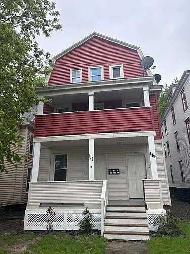 117-119 Whittier Ave. Photo 1