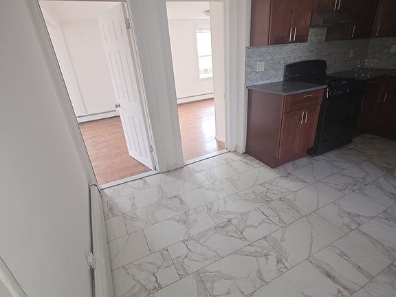 4th image of 601 4th Ave Floor 2