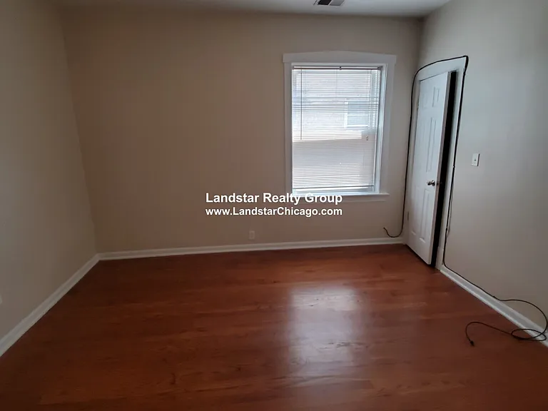 4451 N Hamlin Ave #A — Photo 7