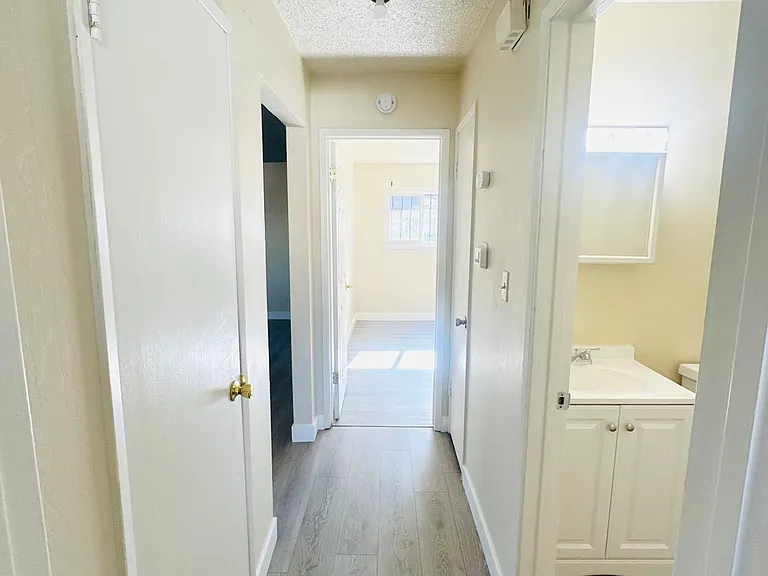1 La Pera Ct — Photo 10