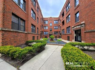 660 W Cornelia Ave #15, Chicago, IL 60657