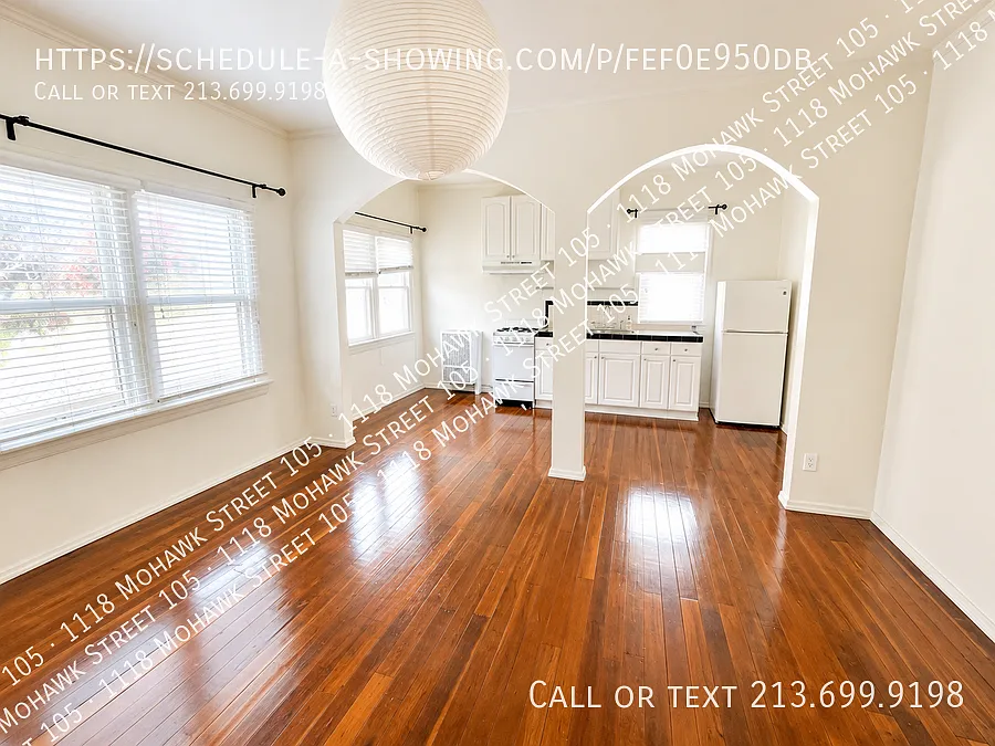 $0 Security Deposit- Loft Style Studio In Silverlake — Photo 2