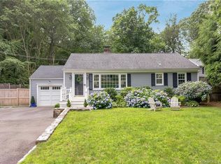 75 Crooked Trail Rd, Norwalk, CT 06853