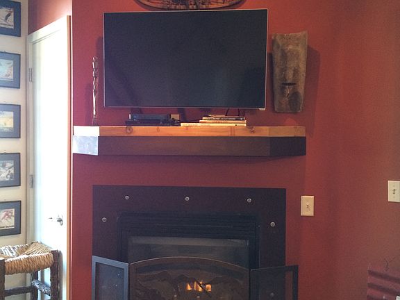 Fireplace & new flat screen