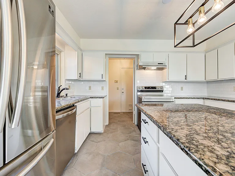 3208 Castlerock Rd — Photo 14