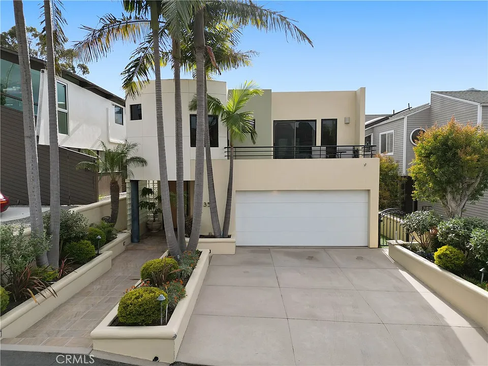 1351 La Mirada St