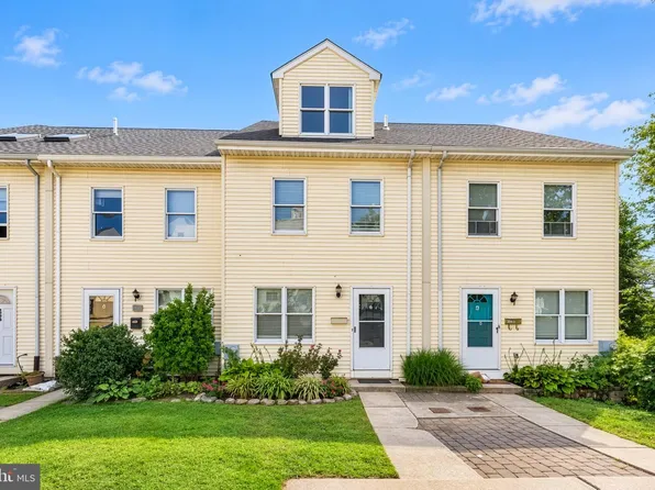 250 Lauriston St APT B, Philadelphia, PA 19128