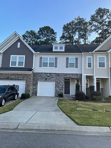 1403 Southpoint Trl Photo 1