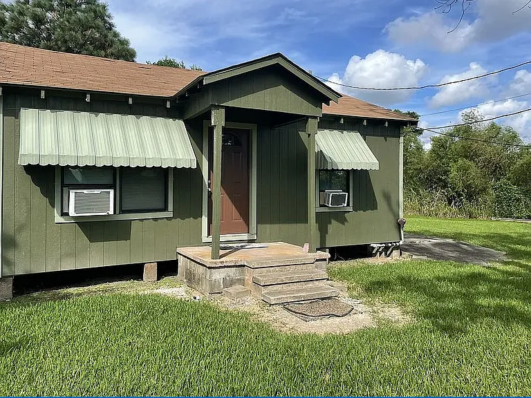 115 E Florida St — Photo 24