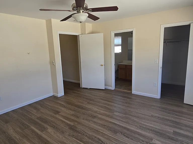 2611 W Gypsum Ave — Photo 10
