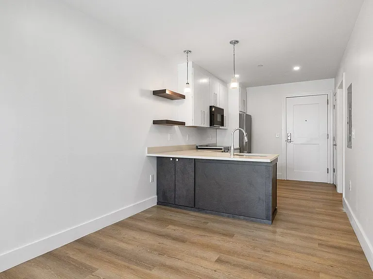 238 Deer St #205 — Photo 7