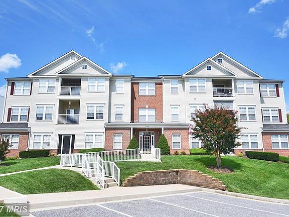 2nd image of 308J Willrich Cir #308J