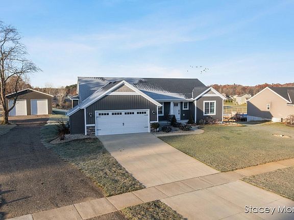 3rd image of 11791 Crystal Ridge Dr NE