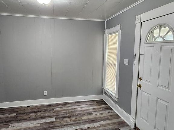 4th image of 615 Center St APT 1