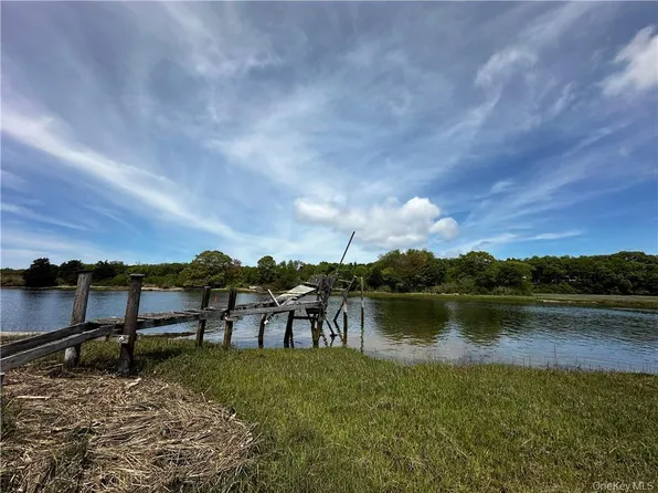 1775 Naugles Drive, Mattituck, NY 11952