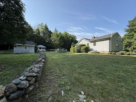 5th image of 35 Northern Heights Dr
