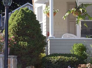 141 Richmond Hill Rd, New Canaan, CT 06840
