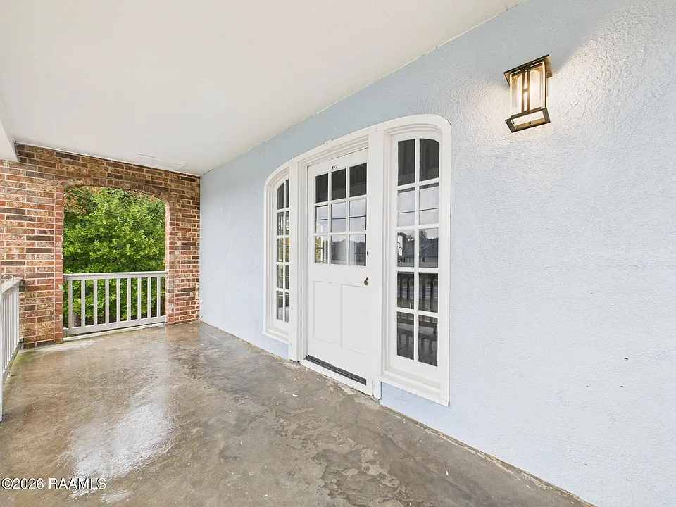 107 Guillot Rd #B1