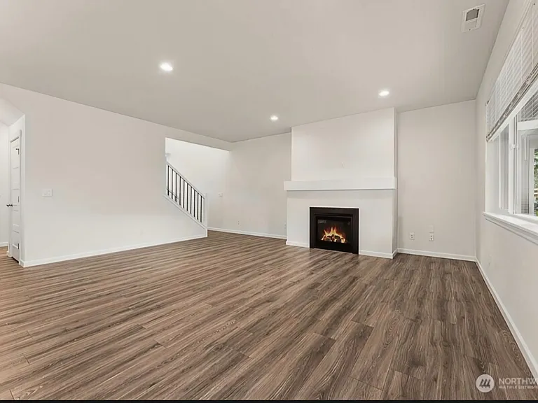 9960 Merrick St SE — Photo 10