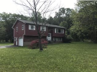 2 Ashlawn Ct, Spring Valley, NY 10977