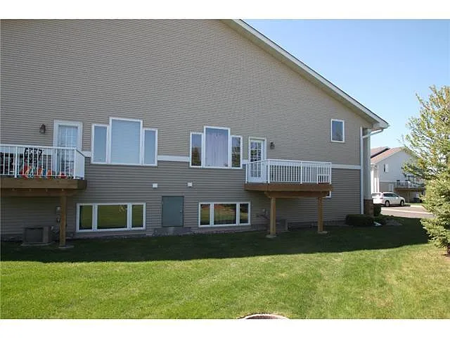 Building Photo - 17644 69th Pl N