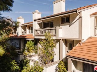 17158 Palisades Cir, Pacific Palisades, CA 90272