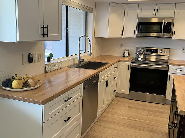 14053 N Hampstead Dr — Photo 32