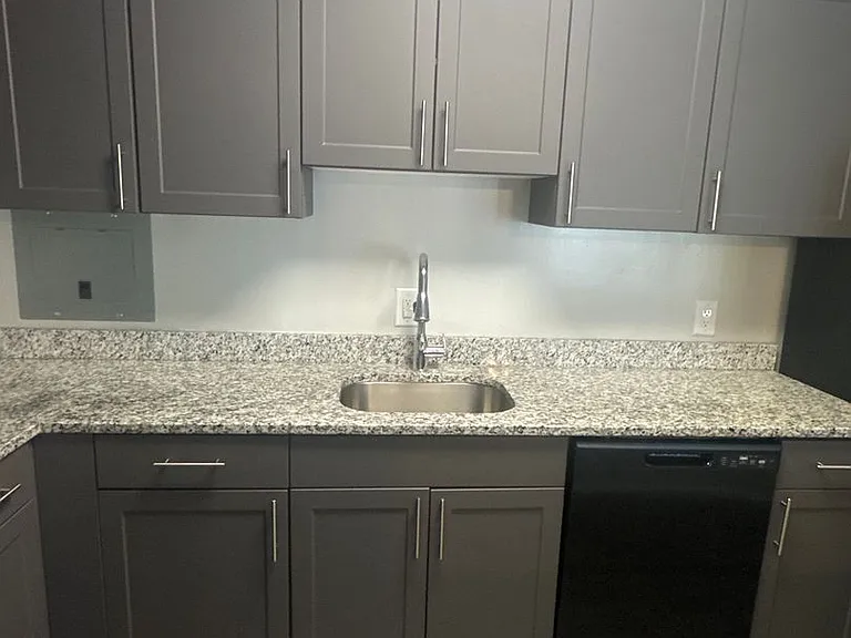 3331 Hewitt Ave #1 — Photo 31