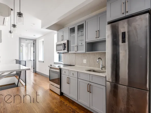 1014 Carroll St APT 1B, Brooklyn, NY 11225