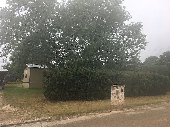 2nd image of 628 Deerview Dr