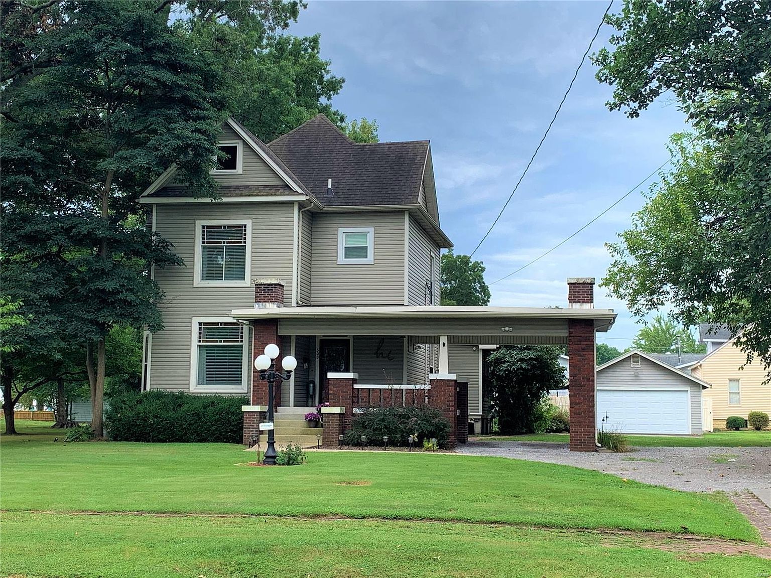 509 E Main St, Du Quoin, IL 62832 Zillow