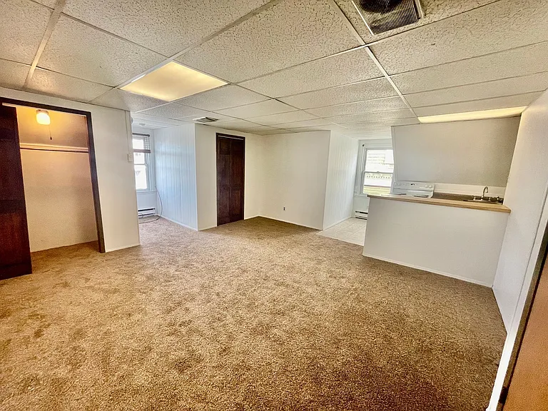 514 East Chestnut — Photo 4