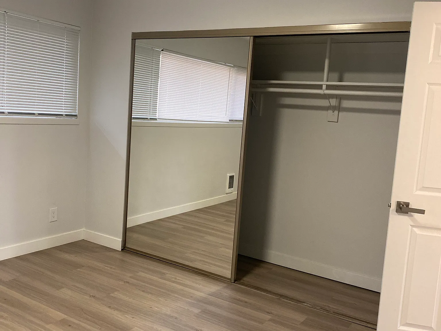1 bed, 875 sqft, $1,600 — Photo 2