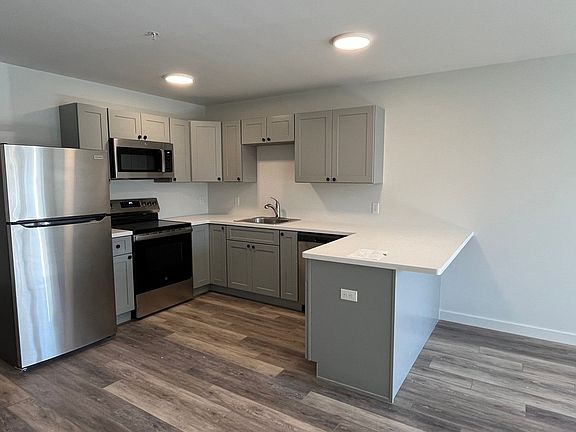 2nd image of 95 Gordon Ln #105