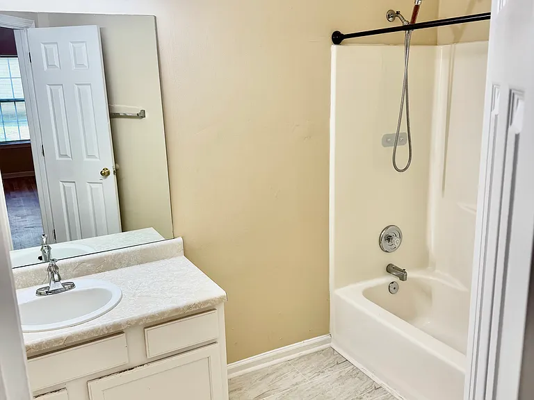 624 N Fairfield Dr — Photo 8