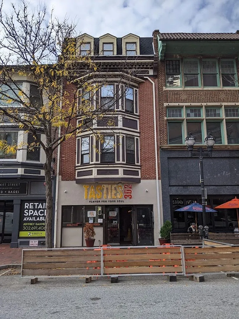 825 N. Market St. — Photo 1