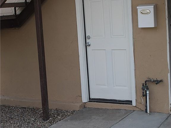 2nd image of 4956 1/4 W 98th St